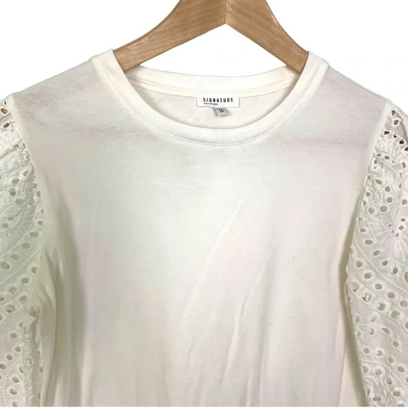 REITMANS 3/4 Puff Eyelet Sleeve Crew  Neck Top - Picture 4 of 7